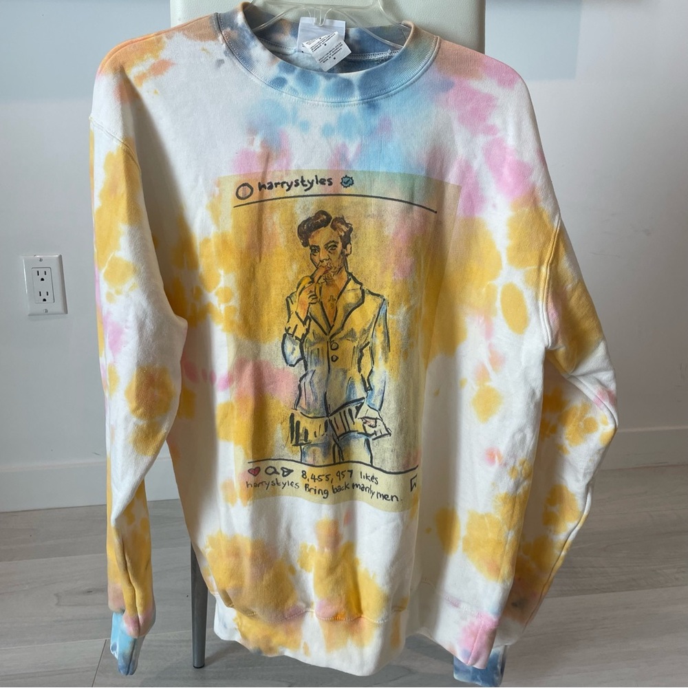 Harry Styles tie dye sweatshirt